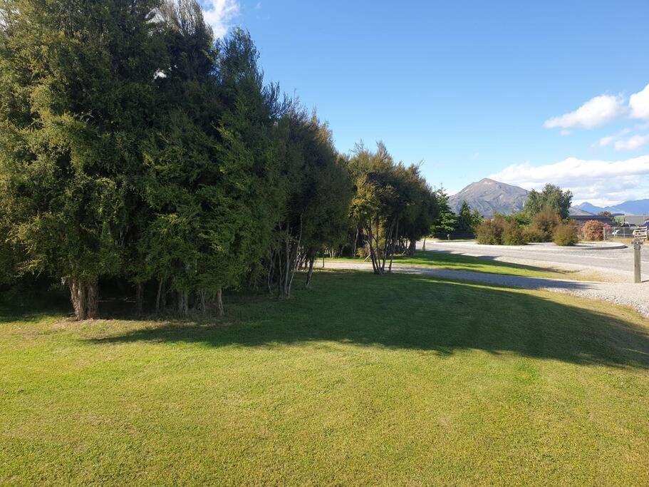 Stylish Tranquil & Private 2 X Bikes Villa Wanaka Exteriör bild